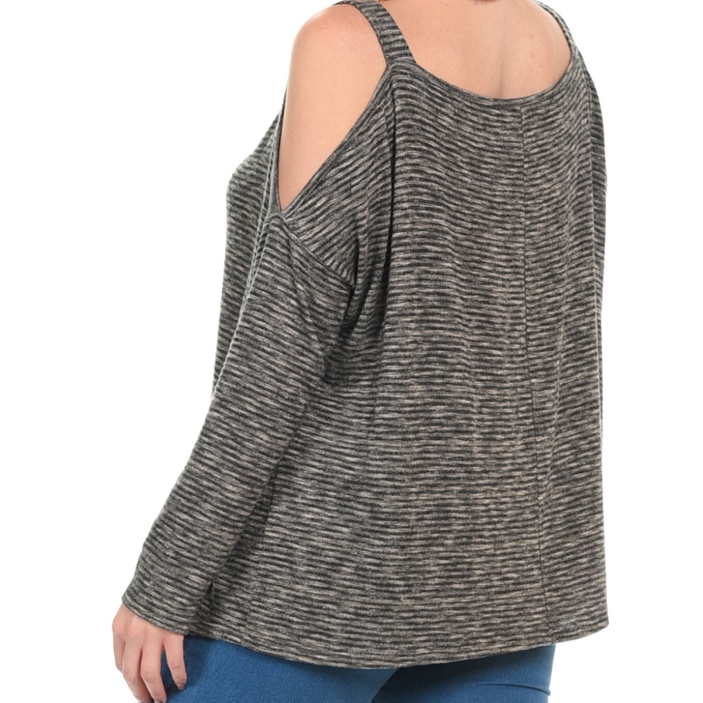 STRIPE CUTOUT HI-LOW TOP - PLUS - Picture 3 of 8